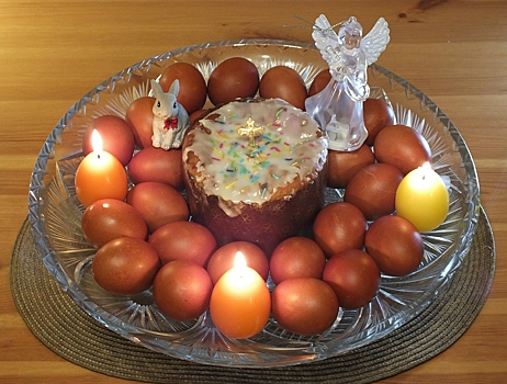 Названы самые безопасные красители для пасхальных яиц