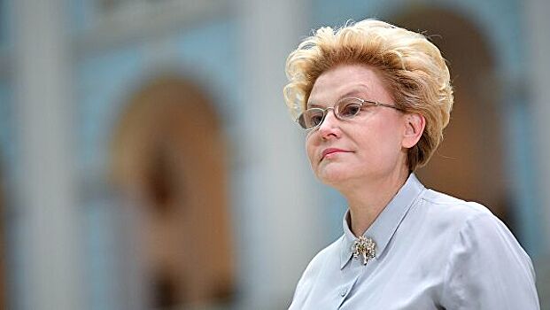 Соведущего Малышевой не пустили в Россию