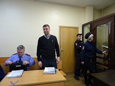 Звание подполковника не вернули: суд Татарстана поправил приговор организатору кражи сейфа из СК