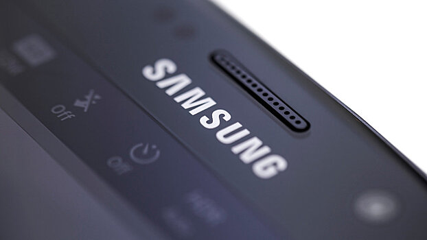 Мощнейший смартфон Samsung резко подешевел в России