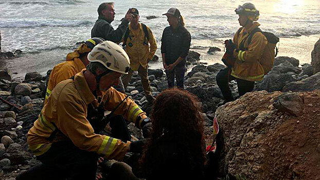 Девушка на авто упала со скалы, и чтобы выжить, неделю пила воду из радиатора