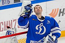Вратарь «Динамо» Александр Ерёменко объявил об уходе из хоккея, какой была его карьера