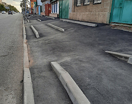 Блогер-урбанист Илья Варламов раскритиковал тротуары на Туркестанской в Оренбурге