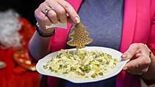 Пельмени и оливье: названы любимые блюда российских звезд на Новый год