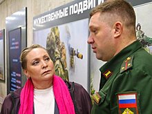 Актер Александр Пашутин встретился с контрактниками в Едином пункте отбора на военную службу в Москве