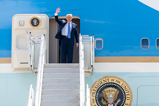 Российский политолог объяснил, как в действиях Трампа можно отделить политику от пиара