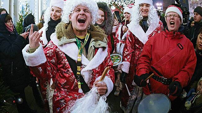 Оторванная рука, салют на балконе и смертельное купание: какими происшествиями запомнится встреча нового 2026 года в России?