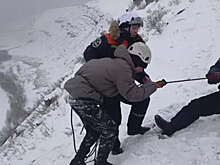 В Туве спасли мужчину, сорвавшегося со склона горы