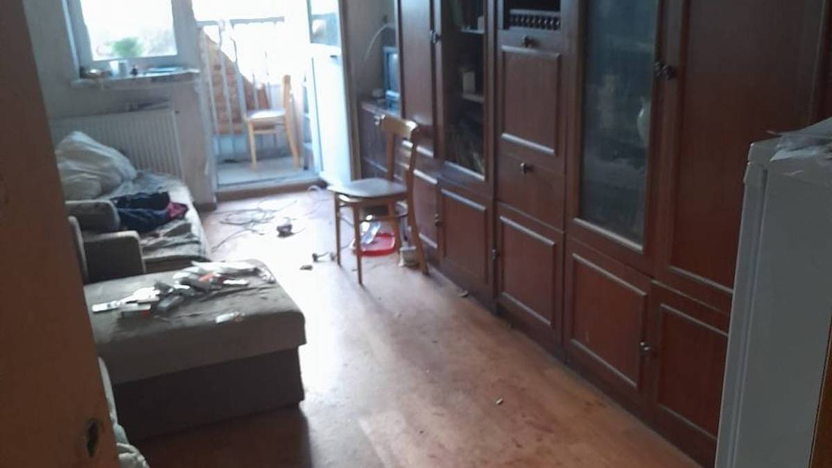 Тело женщины с ножевыми ранениями нашли в квартире на западе Москвы