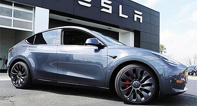 Таран лоб в лоб: Tesla Model Y против Volkswagen ID.6