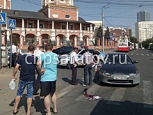 Около саратовского музея "Mazda" сбила пешехода