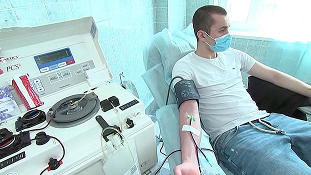 Переболевшие COVID-19 московские врачи начали сдавать плазму крови