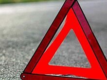 В Магадане женщина на полном ходу совершила прыжок из автомобиля на дорогу