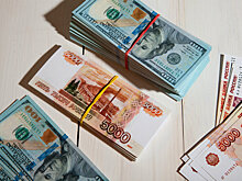 Граждане из-за коронавируса забрали в марте вклады на 315 млрд рублей