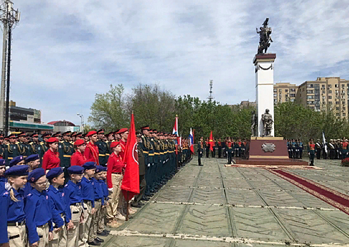 В Ростове на Западном открыли стелу, посвященную Южному военному округу