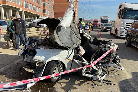Названа причина наезда БТР на Lada Priora в Дагестане