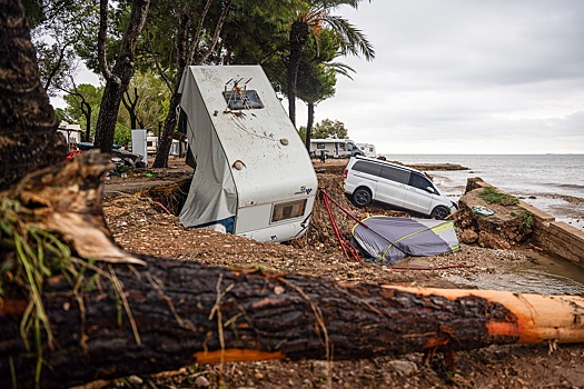 Проливные дожди привели к хаосу на востоке Испании