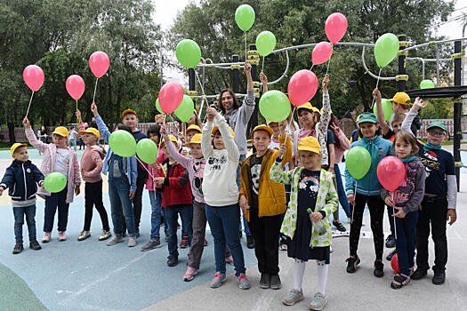 Жители городского округа Троицк посетили торжественное открытие детской площадки