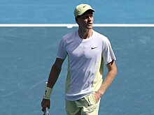 Синнер успешно начал защиту титула на Australian Open