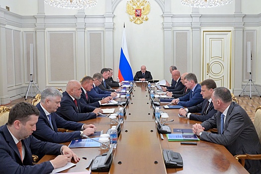 Мишустин поручил обеспечить бесперебойные консультации жителей Курской области