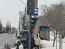 В Оренбурге около остановки «Нефтяников» заработал светофор