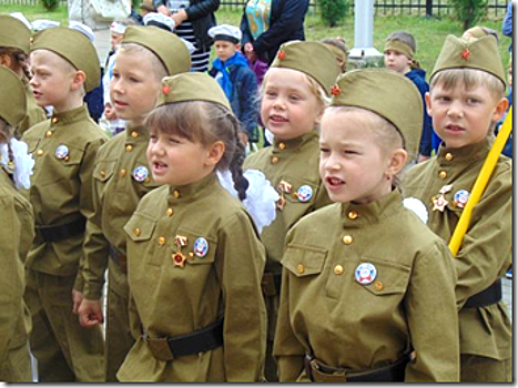 Общественная палата Калининградской области наградила почетной грамотой заведующую детсадом