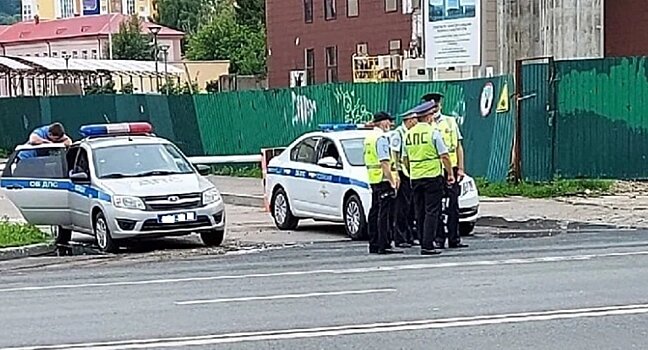 Какие требования инспекторов ГИБДД можно не выполнять водителю
