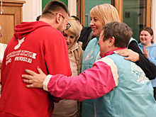 Андрей Травников поблагодарил волонтеров Новосибирской области за труд