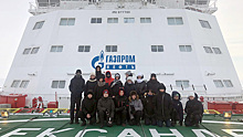 Школьникам из отдалённых сёл Ямала устроили экскурсию на ледоколе нефтяников. ФОТО