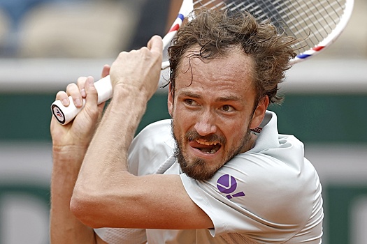 Медведев опередил Рублева в рейтинге АТР