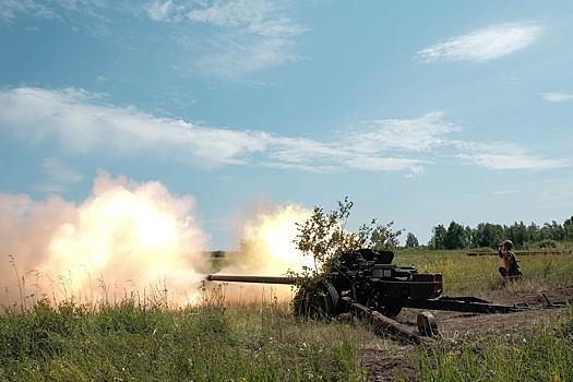 ВС РФ и ФСБ не допустили прорыва границы в Курской области