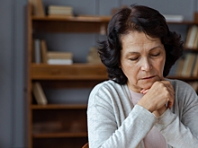 Специалист рассказал о фазах горевания после смерти близкого