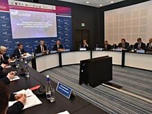 Травников одобрил включение 2 новых проектов в программу реиндустриализации