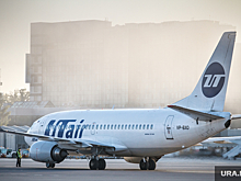 Самолет UTair, летящий в ХМАО, экстренно вернулся в Москву
