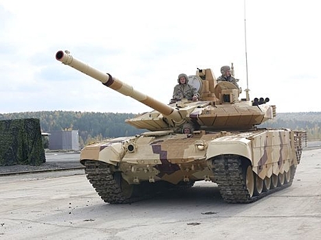 В зону спецоперации направили новейшие танки «Прорыв-3»