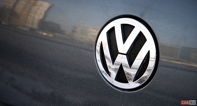 В РФ привезли «параллельный» седан Volkswagen Santanа за 2,5 млн рублей