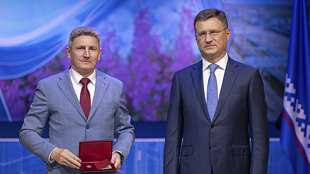 Новак вручил госнаграды сотрудникам топливно-энергетического комплекса ЯНАО