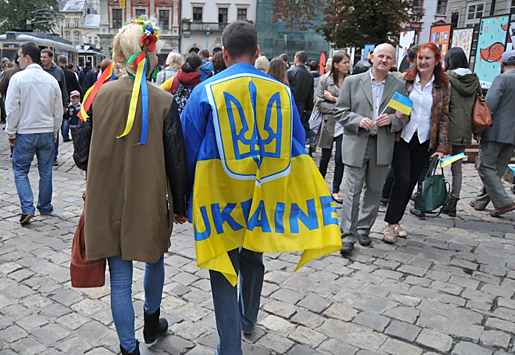 ЕС направит Украине миллиарды долларов помощи
