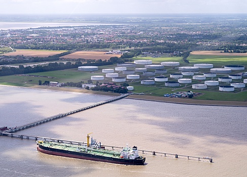 Эксперты оценили риски для ЕС из-за остановки поставок СПГ из Катара