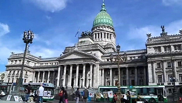 Аргентинский депутат получил огнестрельные ранения от неизвестных