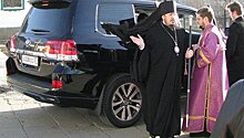 Патриарх Кирилл: священники не должны ездить на дорогих машинах
