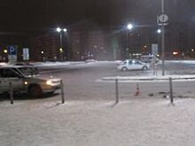 На парковке у торгового центр «Глобус» пьяный водитель сбил пешехода