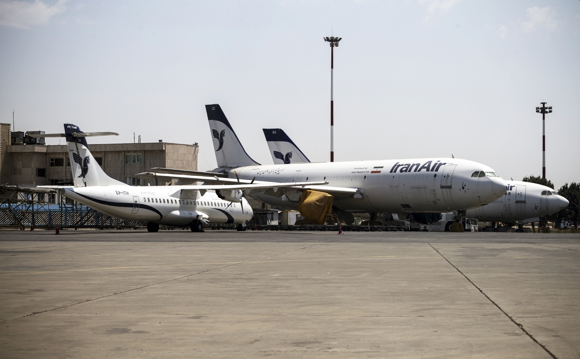 Иран закрыл воздушное пространство на фоне угроз США