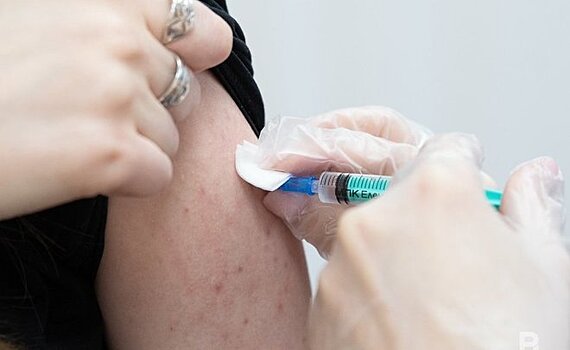 "Любая вакцинация должна быть добровольной": противники QR-кодов дошли до суда