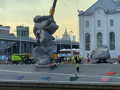 Скандальную «Большую глину № 4» переставили