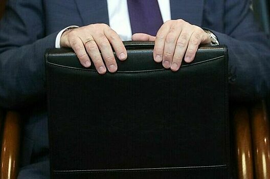 В Госдуме хотят запретить работать на госслужбе трансгендерам и сомневающимся в своей ориентации: прецеденты были