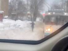 На Урале кондуктору пришлось устроить погоню за своим автобусом