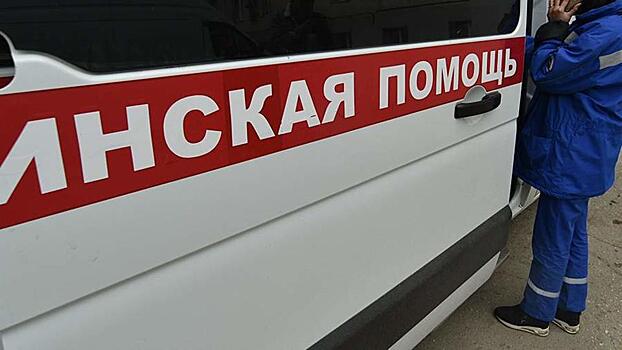 Трактор сбил пенсионерку и переехал ей руку в Москве