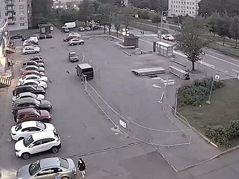 Полиция задержала водителя, сбившего двух пешеходов и скрывшегося с места ДТП в Петербурге