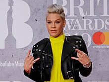 Роковая и яркая Пинк, «ведьма» Аллен и другие знаменитости на BRIT Awards-2019